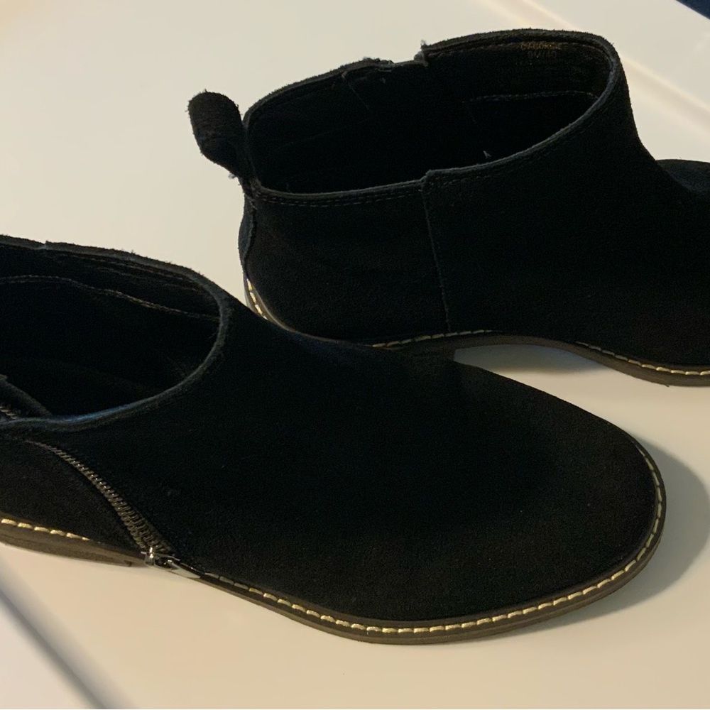Crown Vintage Women’s Black Suede Leather Ankle Boots - Picture 7 of 8